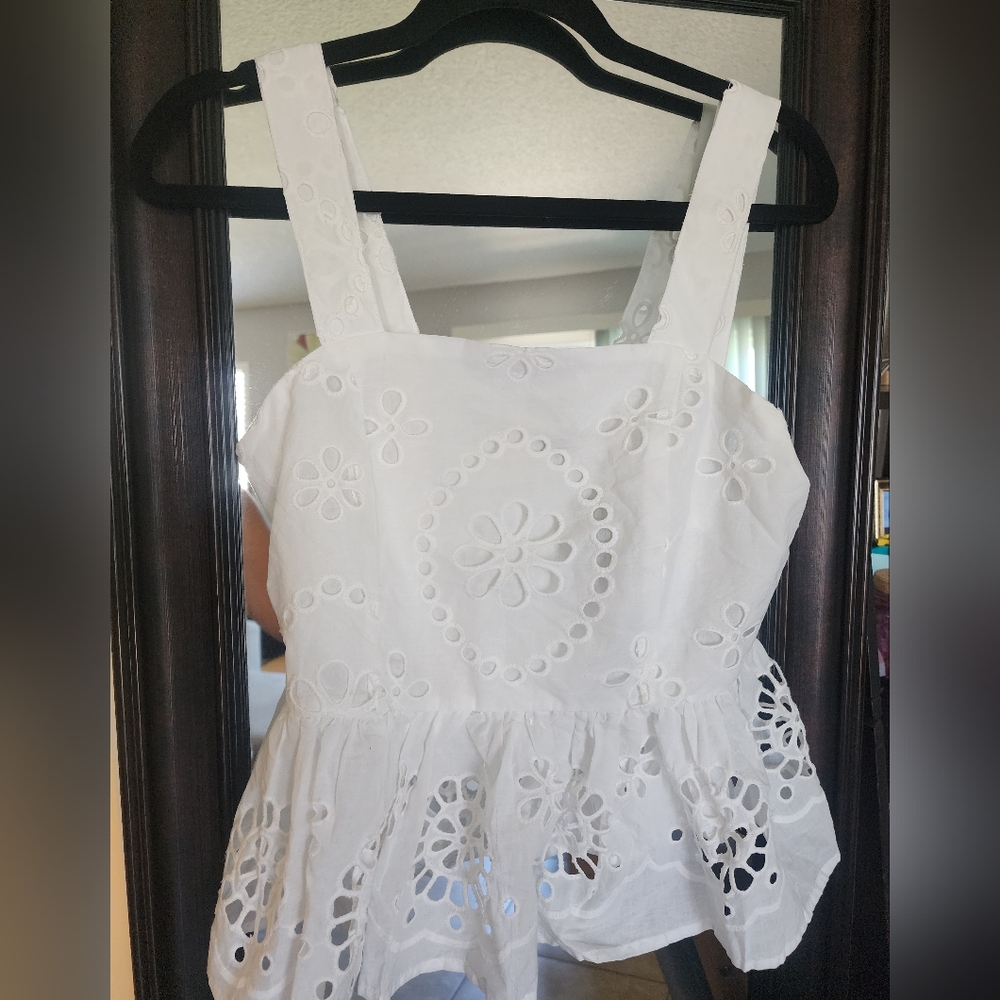 NWT White Eyelet Sleeveless Top